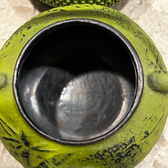 ‼️SOLD‼️Japanese Cast Iron Teapot with Keep Hot Tea Light Base Removable Trivet - Picture 4 of 15